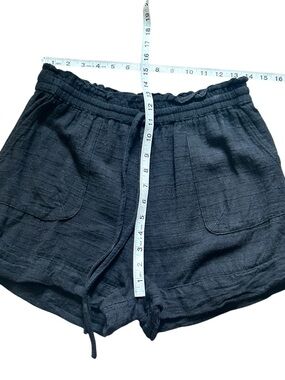 Urban outfitters pull on drawstring Casual Black Women's Shorts size medium